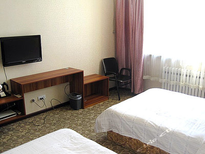 機場路龍鳳家園南門，繁華生活的優(yōu)質(zhì)選擇